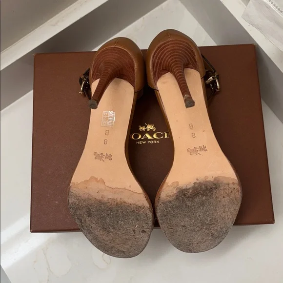 Coach Women's Tan Leather Heels size 8 - Picture 7 of 10